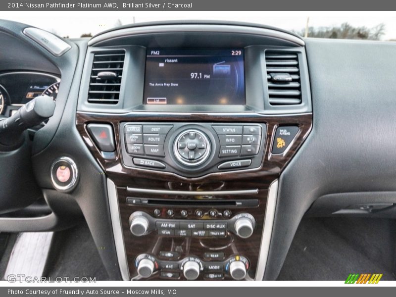 Brilliant Silver / Charcoal 2014 Nissan Pathfinder Platinum AWD