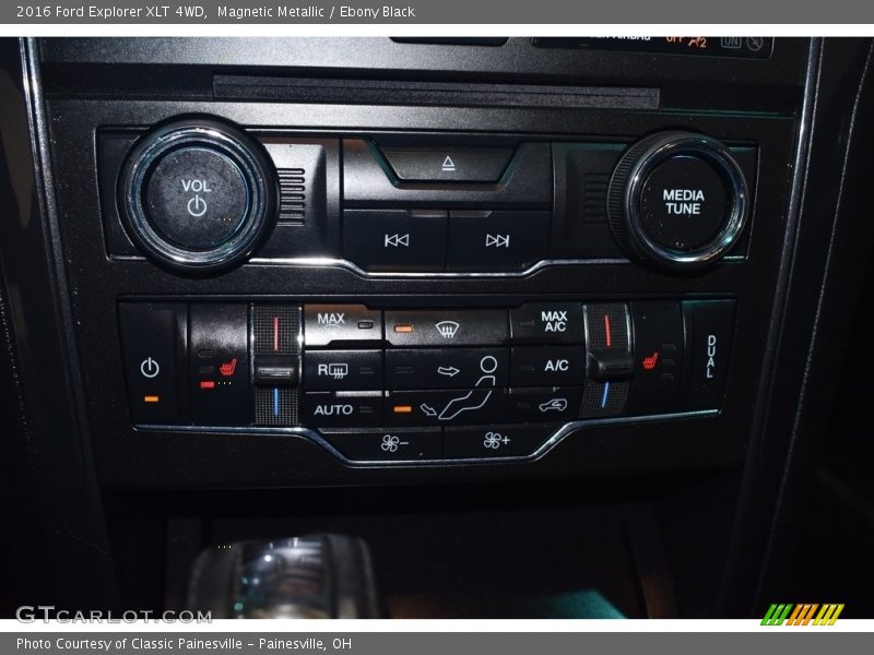 Magnetic Metallic / Ebony Black 2016 Ford Explorer XLT 4WD