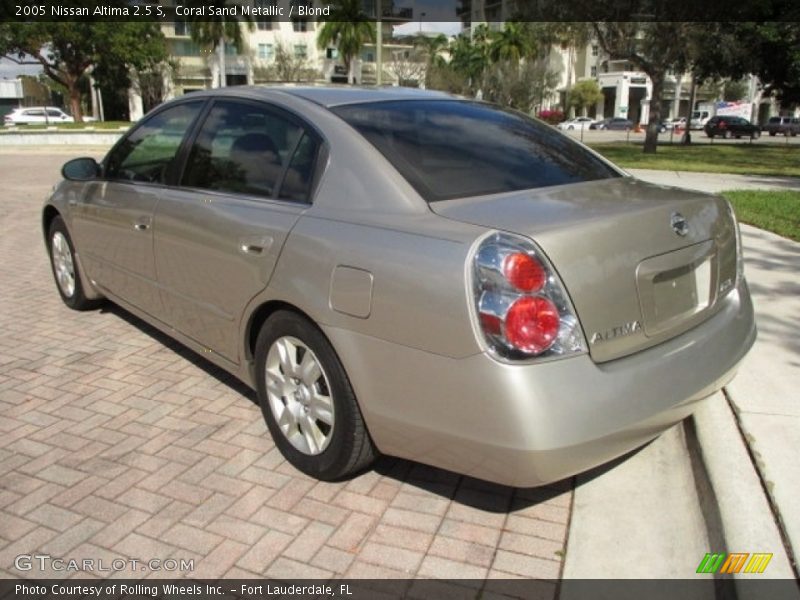 Coral Sand Metallic / Blond 2005 Nissan Altima 2.5 S