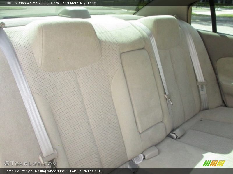 Coral Sand Metallic / Blond 2005 Nissan Altima 2.5 S
