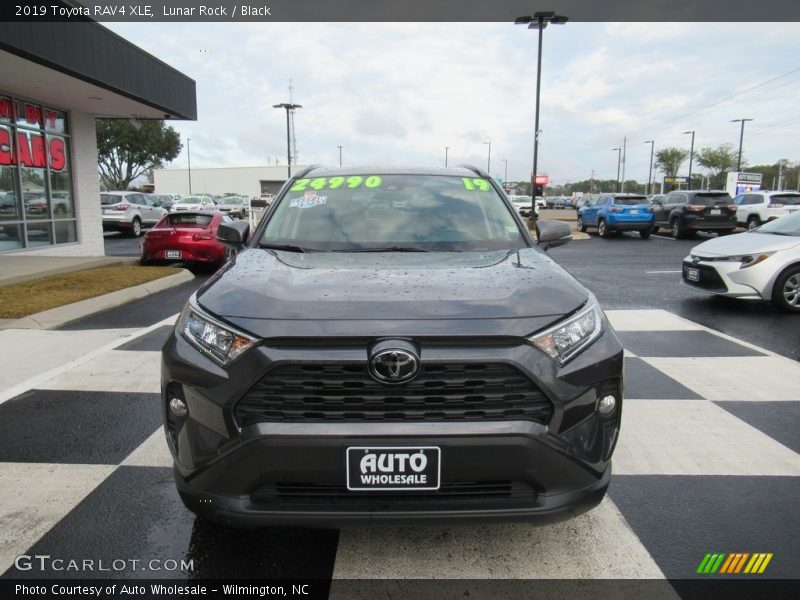 Lunar Rock / Black 2019 Toyota RAV4 XLE