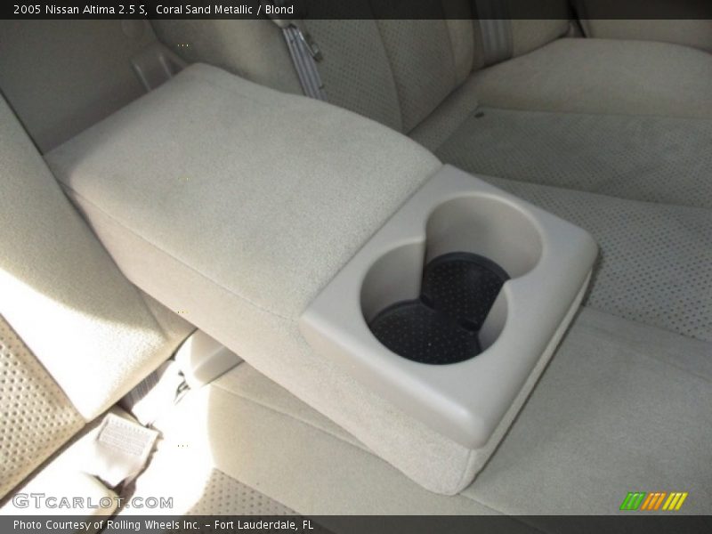 Coral Sand Metallic / Blond 2005 Nissan Altima 2.5 S