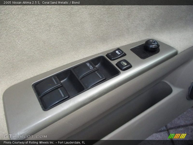 Coral Sand Metallic / Blond 2005 Nissan Altima 2.5 S