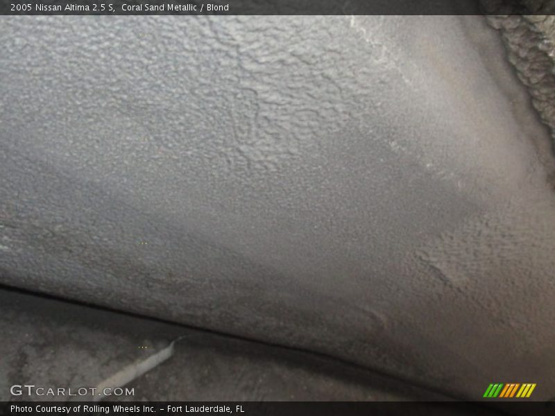 Coral Sand Metallic / Blond 2005 Nissan Altima 2.5 S