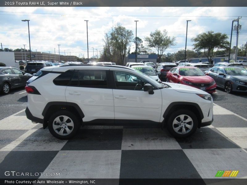Super White / Black 2019 Toyota RAV4 LE