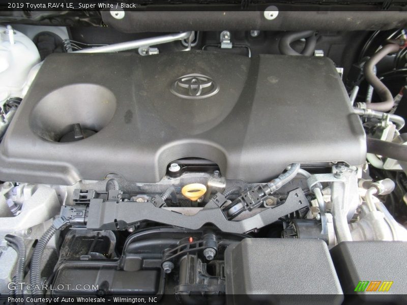 Super White / Black 2019 Toyota RAV4 LE