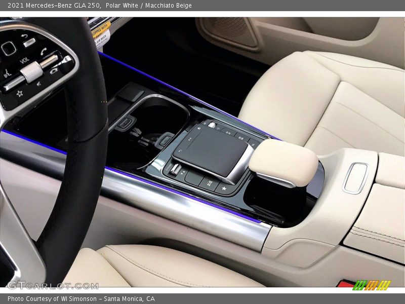 Polar White / Macchiato Beige 2021 Mercedes-Benz GLA 250