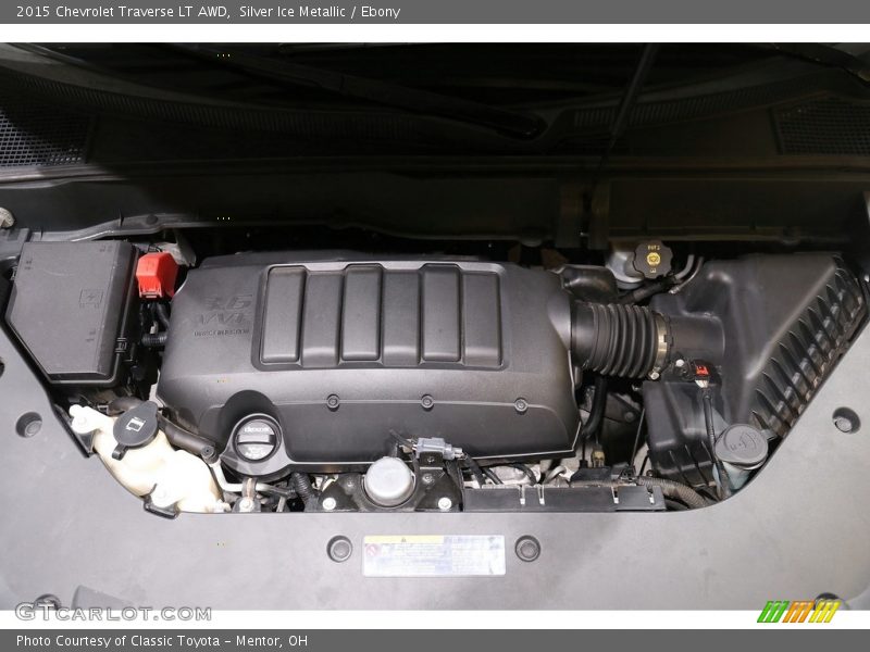 Silver Ice Metallic / Ebony 2015 Chevrolet Traverse LT AWD