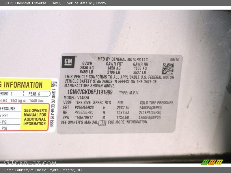 Silver Ice Metallic / Ebony 2015 Chevrolet Traverse LT AWD