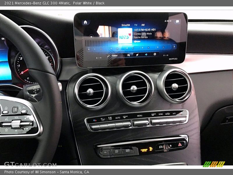 Polar White / Black 2021 Mercedes-Benz GLC 300 4Matic