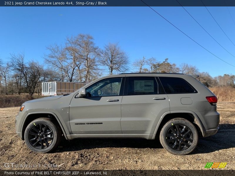  2021 Grand Cherokee Laredo 4x4 Sting-Gray