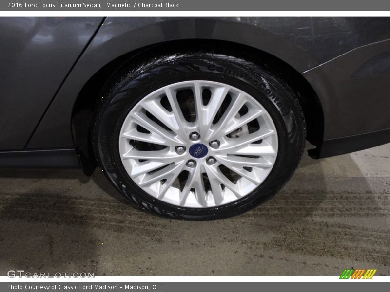 Magnetic / Charcoal Black 2016 Ford Focus Titanium Sedan