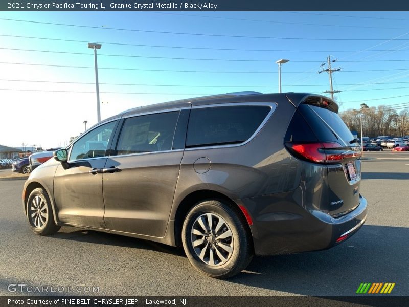 Granite Crystal Metallic / Black/Alloy 2021 Chrysler Pacifica Touring L
