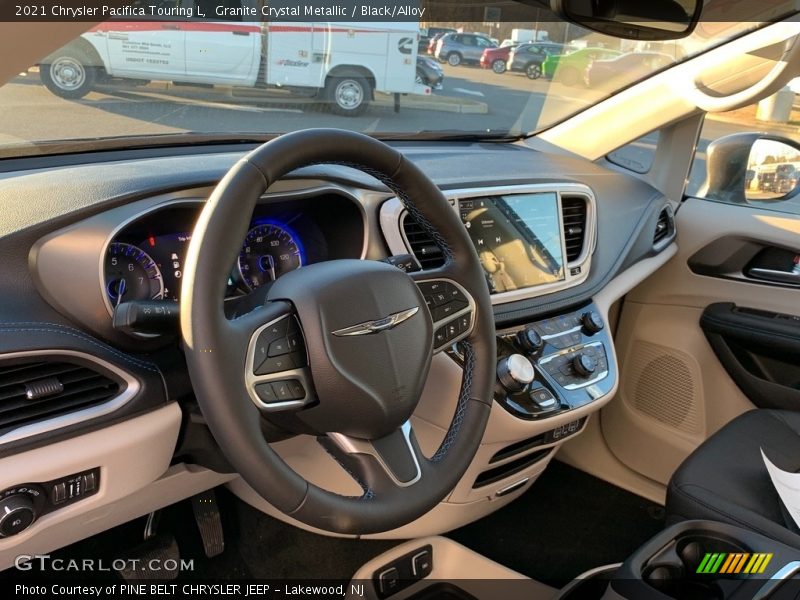 Granite Crystal Metallic / Black/Alloy 2021 Chrysler Pacifica Touring L