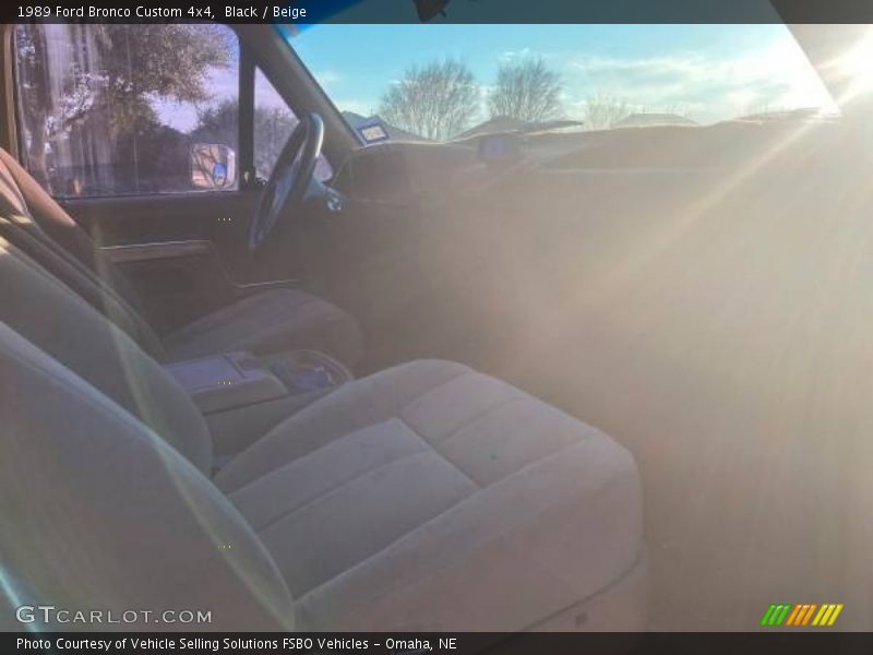 Black / Beige 1989 Ford Bronco Custom 4x4