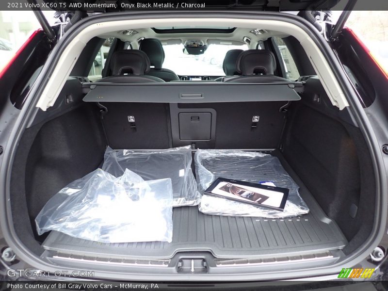 Onyx Black Metallic / Charcoal 2021 Volvo XC60 T5 AWD Momentum