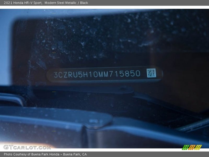 Modern Steel Metallic / Black 2021 Honda HR-V Sport
