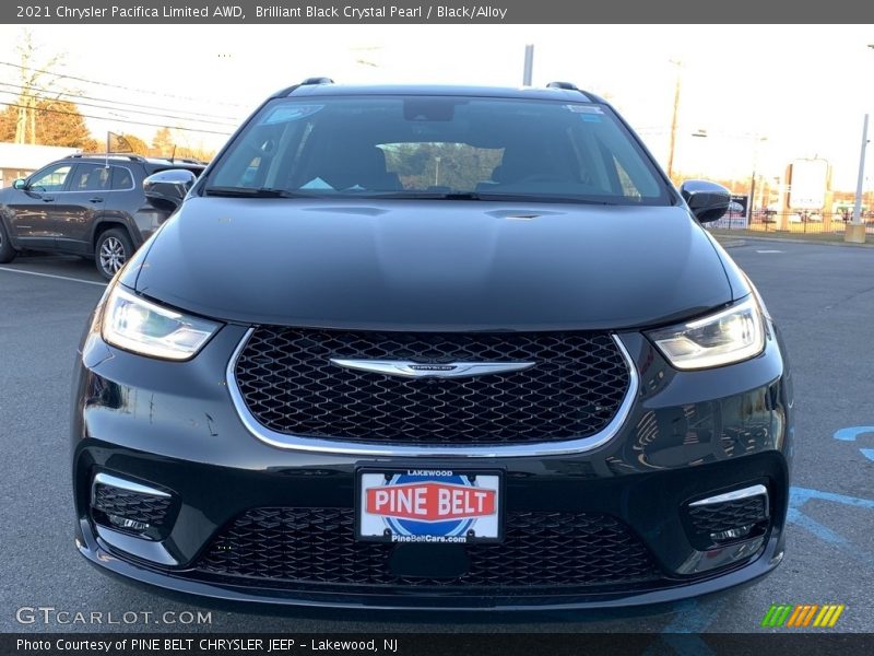Brilliant Black Crystal Pearl / Black/Alloy 2021 Chrysler Pacifica Limited AWD