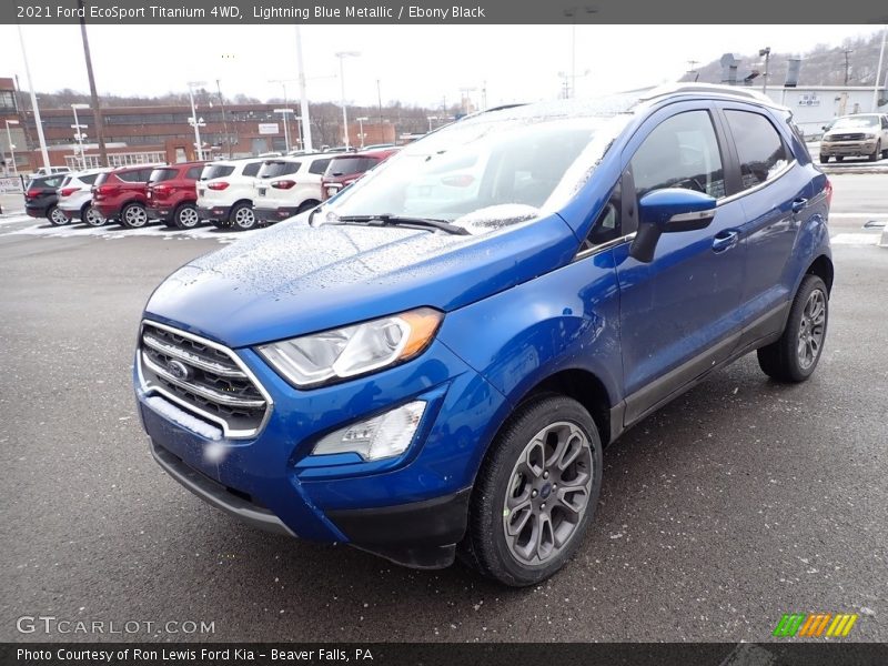 Front 3/4 View of 2021 EcoSport Titanium 4WD