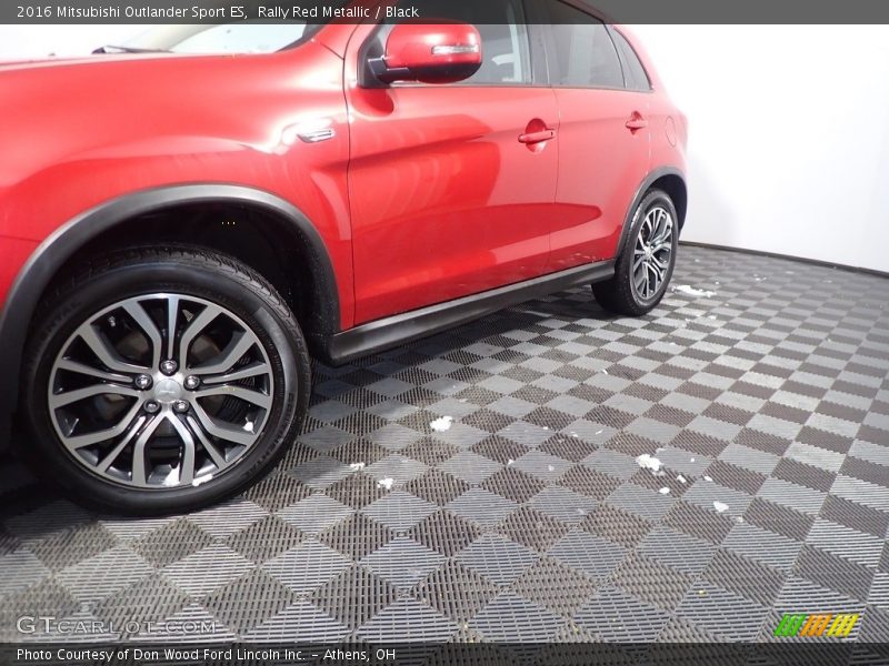 Rally Red Metallic / Black 2016 Mitsubishi Outlander Sport ES
