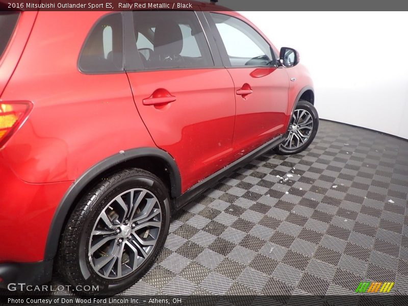 Rally Red Metallic / Black 2016 Mitsubishi Outlander Sport ES