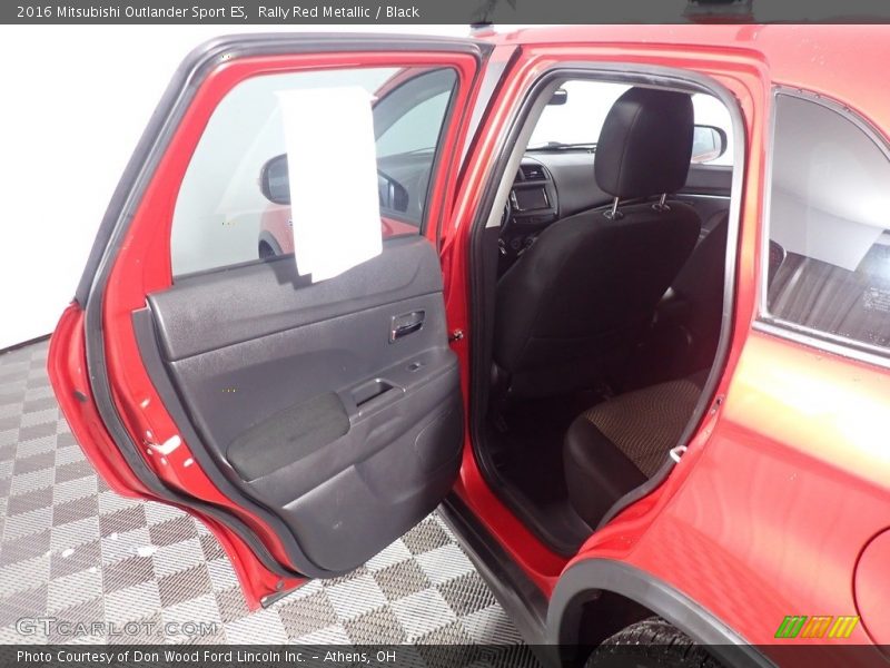 Rally Red Metallic / Black 2016 Mitsubishi Outlander Sport ES