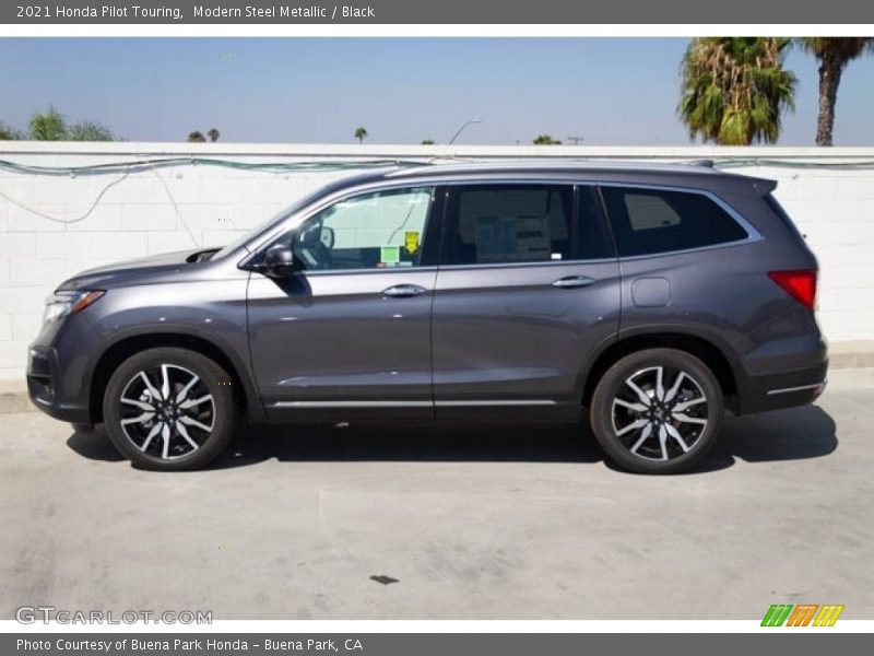 Modern Steel Metallic / Black 2021 Honda Pilot Touring