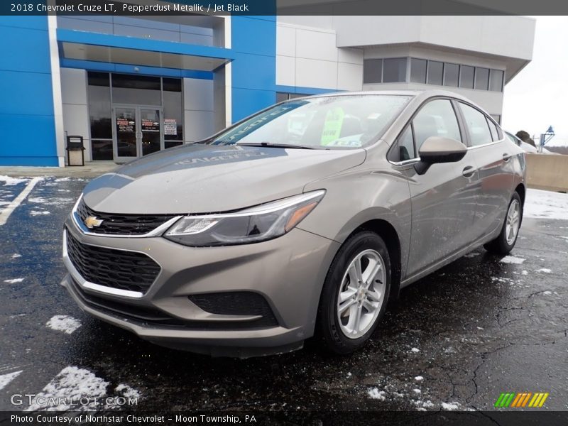 Pepperdust Metallic / Jet Black 2018 Chevrolet Cruze LT