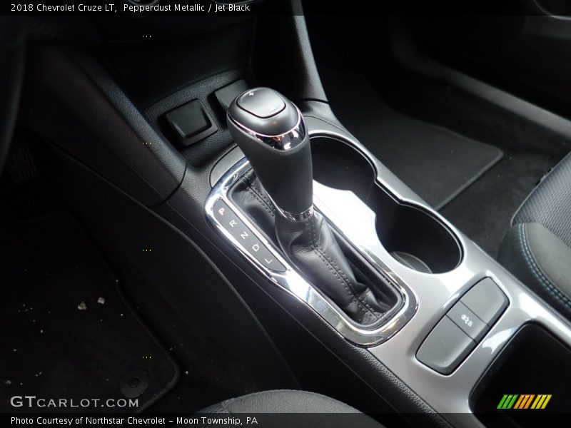 Pepperdust Metallic / Jet Black 2018 Chevrolet Cruze LT