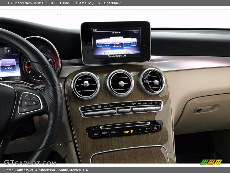 Lunar Blue Metallic / Silk Beige/Black 2018 Mercedes-Benz GLC 300
