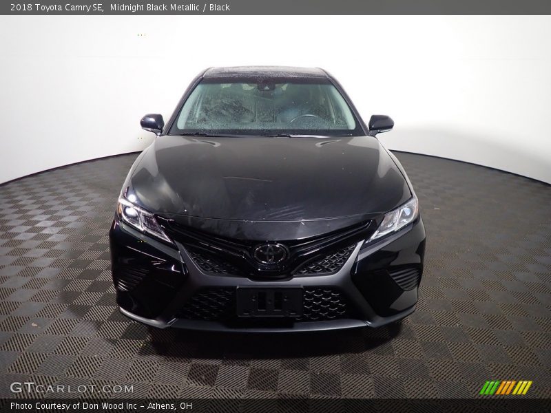 Midnight Black Metallic / Black 2018 Toyota Camry SE