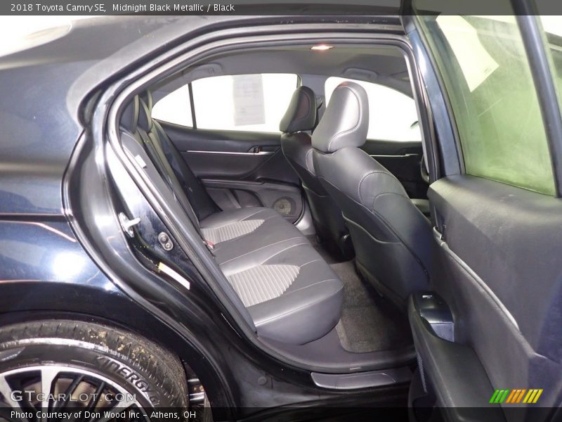 Midnight Black Metallic / Black 2018 Toyota Camry SE