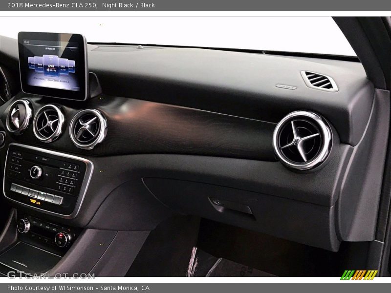 Night Black / Black 2018 Mercedes-Benz GLA 250