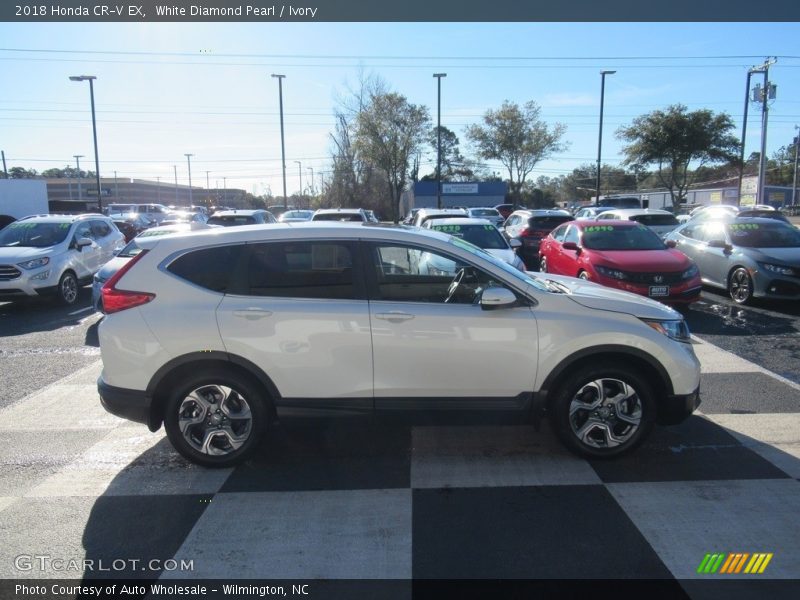 White Diamond Pearl / Ivory 2018 Honda CR-V EX
