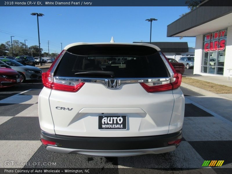 White Diamond Pearl / Ivory 2018 Honda CR-V EX