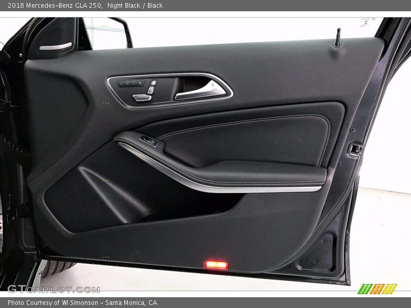 Night Black / Black 2018 Mercedes-Benz GLA 250
