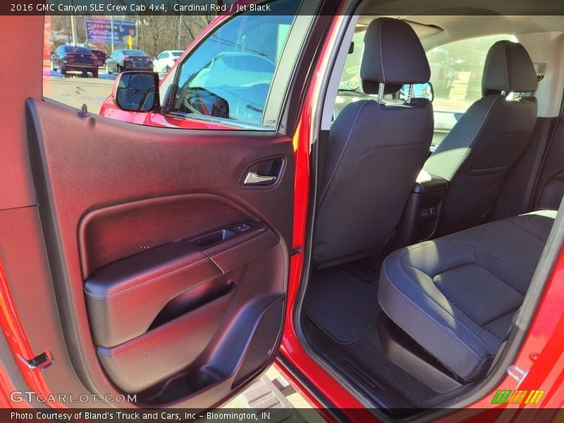 Cardinal Red / Jet Black 2016 GMC Canyon SLE Crew Cab 4x4