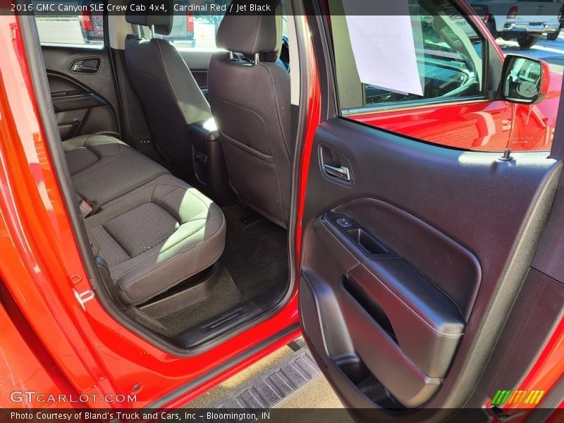 Cardinal Red / Jet Black 2016 GMC Canyon SLE Crew Cab 4x4