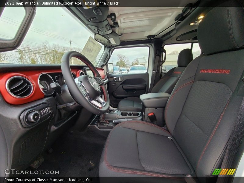 Bright White / Black 2021 Jeep Wrangler Unlimited Rubicon 4x4