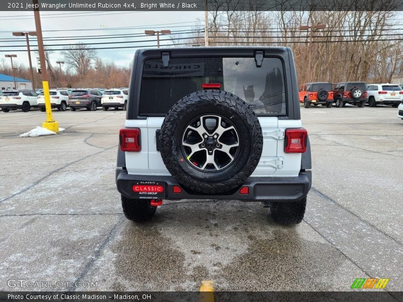 Bright White / Black 2021 Jeep Wrangler Unlimited Rubicon 4x4
