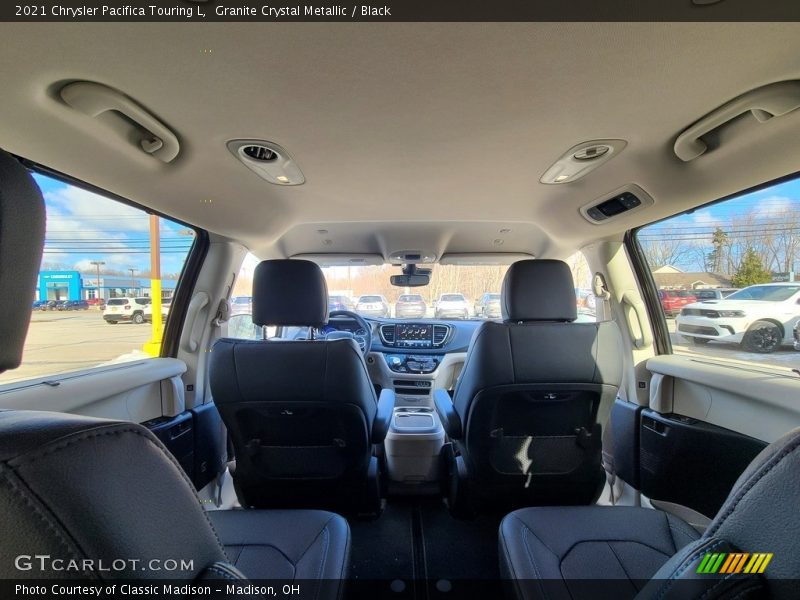 Granite Crystal Metallic / Black 2021 Chrysler Pacifica Touring L