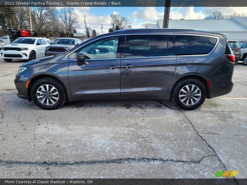 Granite Crystal Metallic / Black 2021 Chrysler Pacifica Touring L