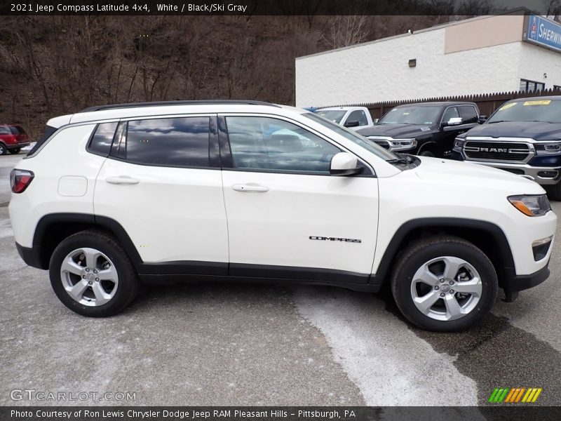 White / Black/Ski Gray 2021 Jeep Compass Latitude 4x4