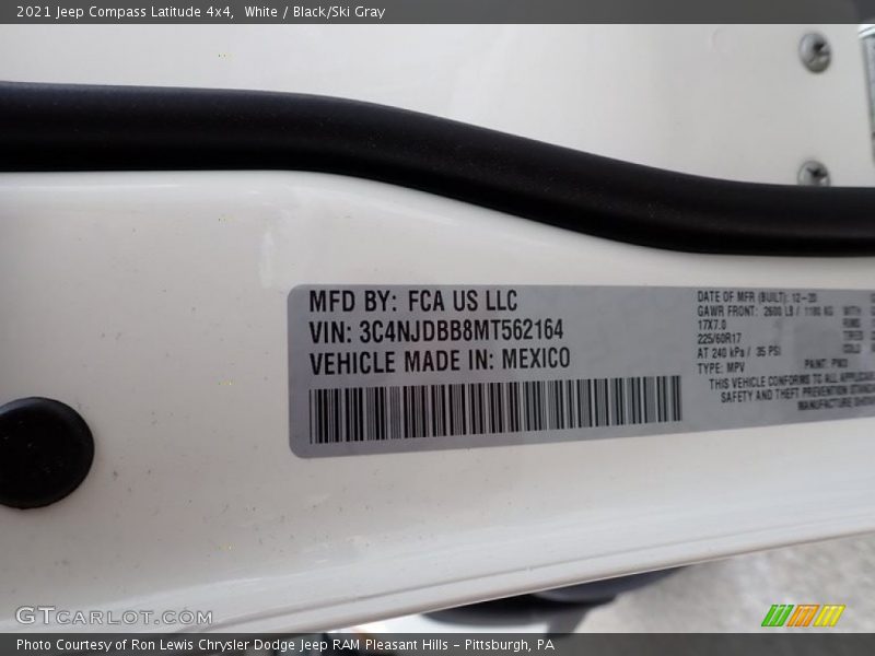 White / Black/Ski Gray 2021 Jeep Compass Latitude 4x4