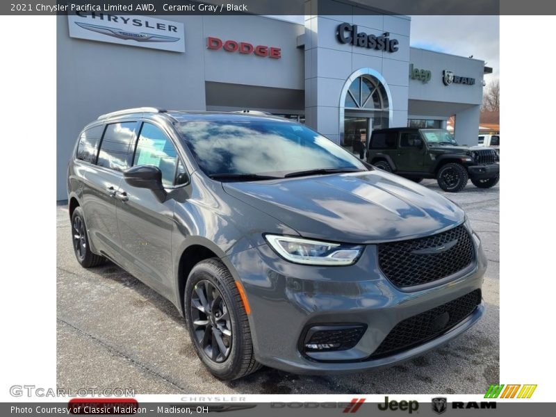 Ceramic Gray / Black 2021 Chrysler Pacifica Limited AWD