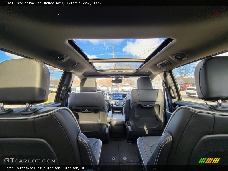 Ceramic Gray / Black 2021 Chrysler Pacifica Limited AWD