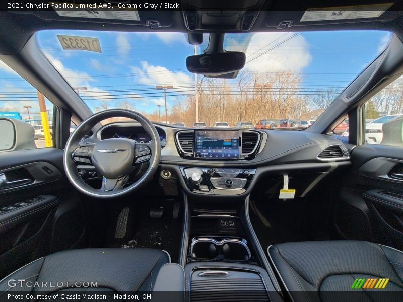 Ceramic Gray / Black 2021 Chrysler Pacifica Limited AWD