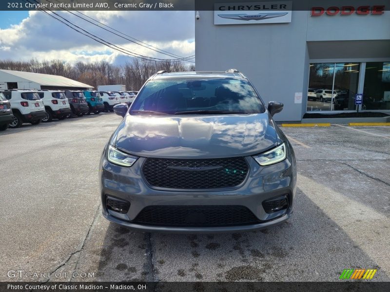 Ceramic Gray / Black 2021 Chrysler Pacifica Limited AWD