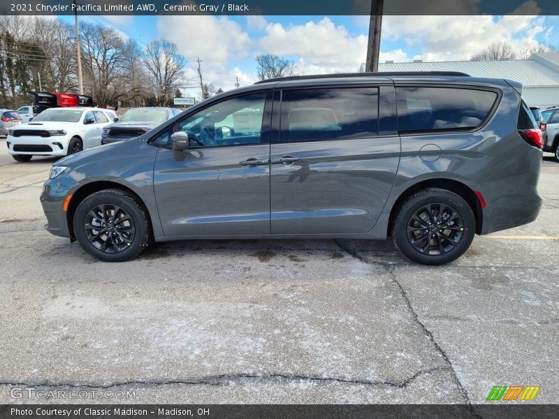 Ceramic Gray / Black 2021 Chrysler Pacifica Limited AWD