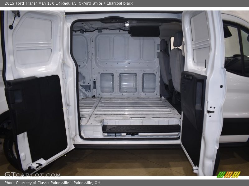 Oxford White / Charcoal black 2019 Ford Transit Van 150 LR Regular